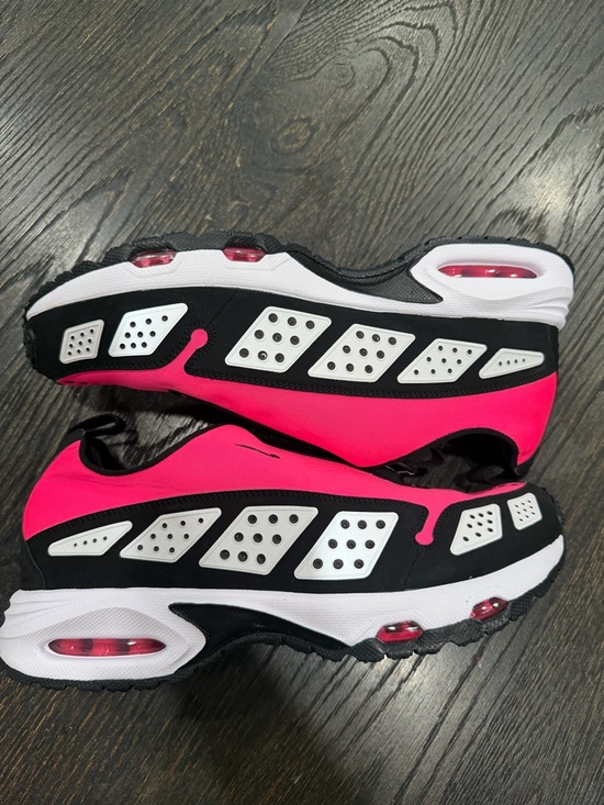 Nike Shoes - Nike Air Max Sunder Hyper Pink Black (Women's) 10.5